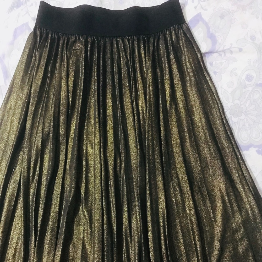 Forever 21 skirt